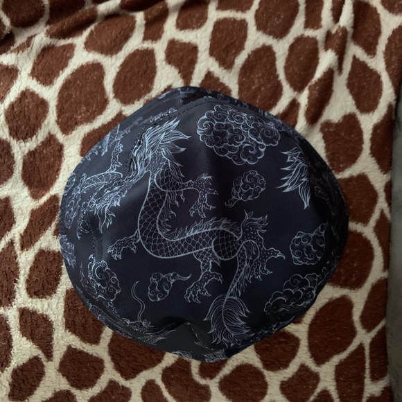 Bucket hat/ summer hat/ all year hat/ trending hat - Picture 1 of 3